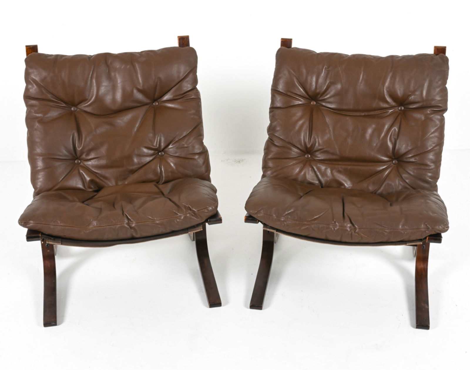 (2) INGMAR RELLING WESTNOFA "SIESTA" LOUNGE CHAIRS (1 of 16)