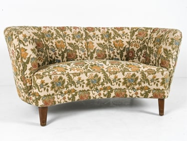 SCANDINAVIAN BANANA SOFA IN BEECH & JACQUARD