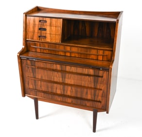 ROSEWOOD SECRETARY ATTR. GUNNAR FALSIG