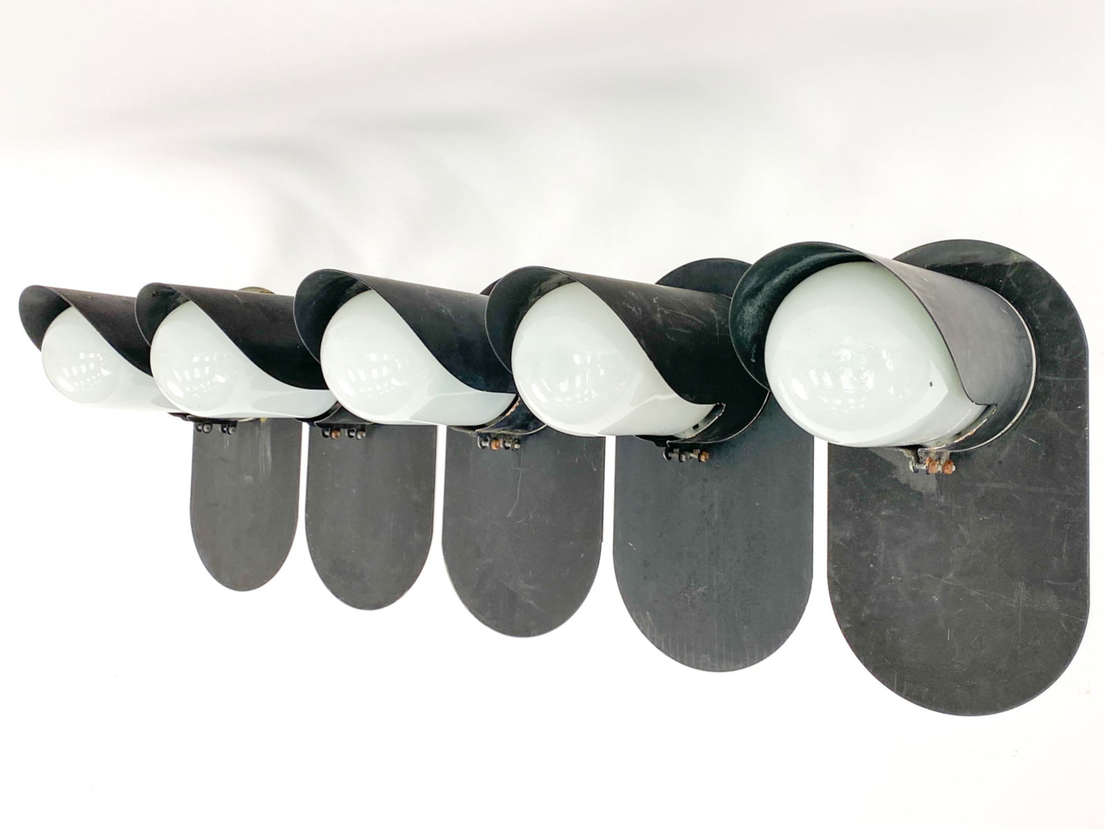 5 PINGVIN LYFA STEEL OUTDOOR SCONCES LIGHTS C.1970 (1 of 10)