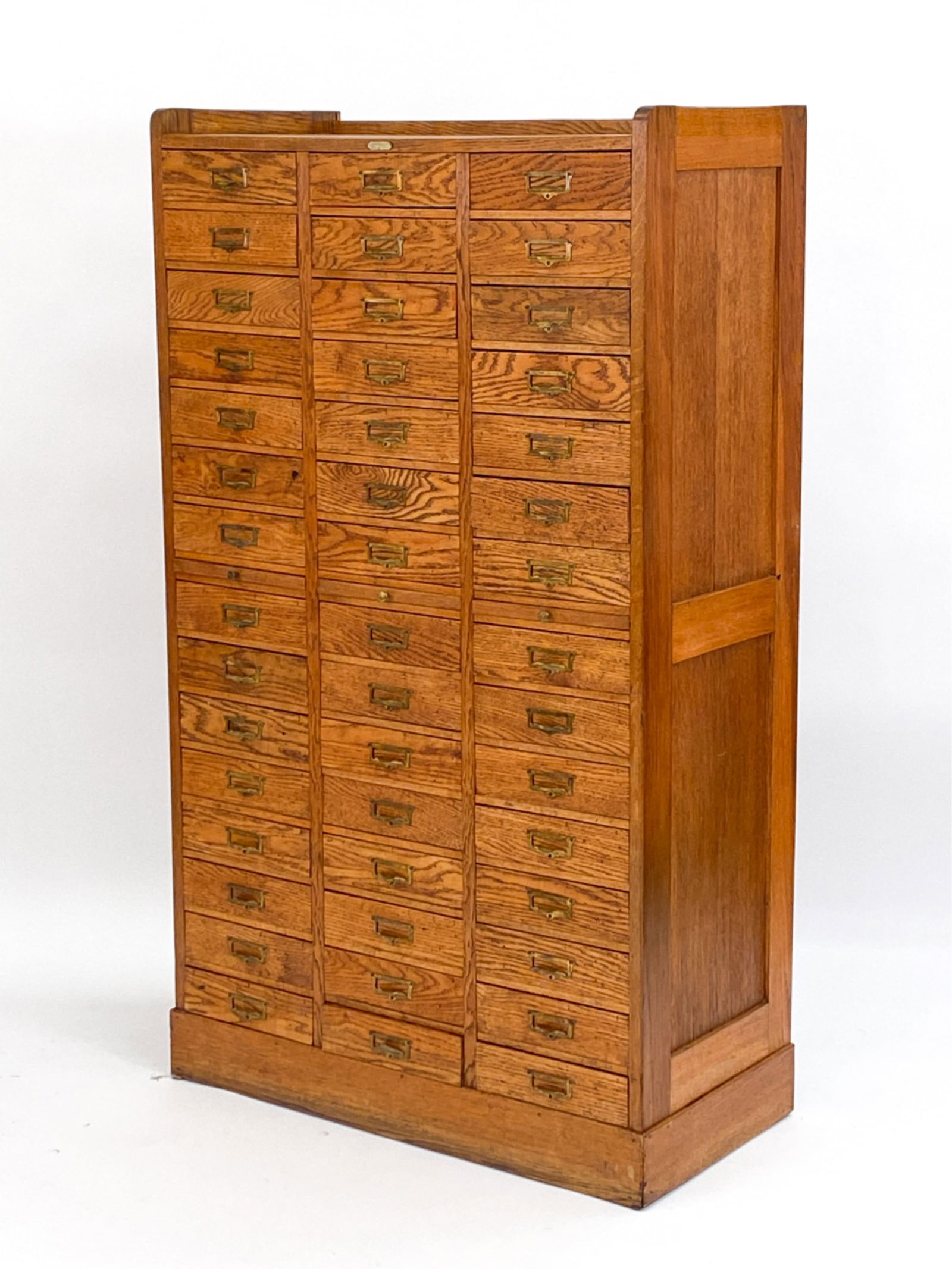 OAK MULTI-DRAWER APOTHECARY STYLE CABINET C.1940S (1 of 14)