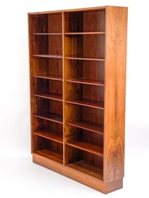 MID-CENTURY ROSEWOOD BOOKSHELF BY POUL HUNDEVAD