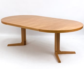 FARSTRUP MOBLER STYLE OAK DINING TABLE C.1970