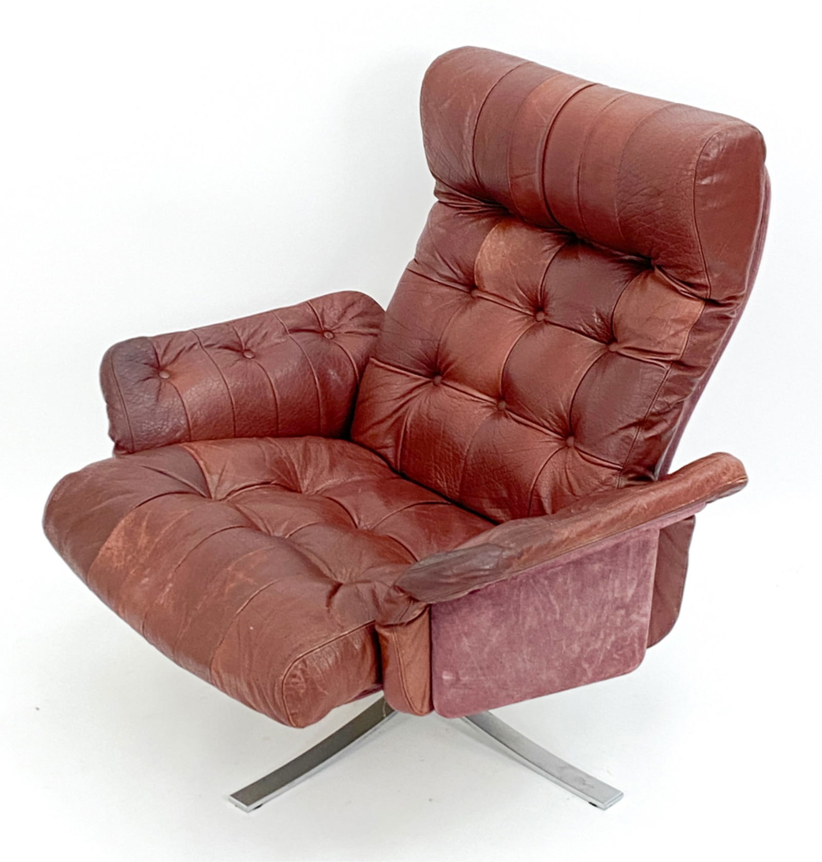 DANISH MID-CENTURY DE SEDE STYLE LOUNGE CHAIR: Leather and steel swivel chair. c.1960. Dimensions: H 35.5" x W 35" x D 34" x SH 15" Condition: Wear to leather consistent with age and use including some creasing. D059