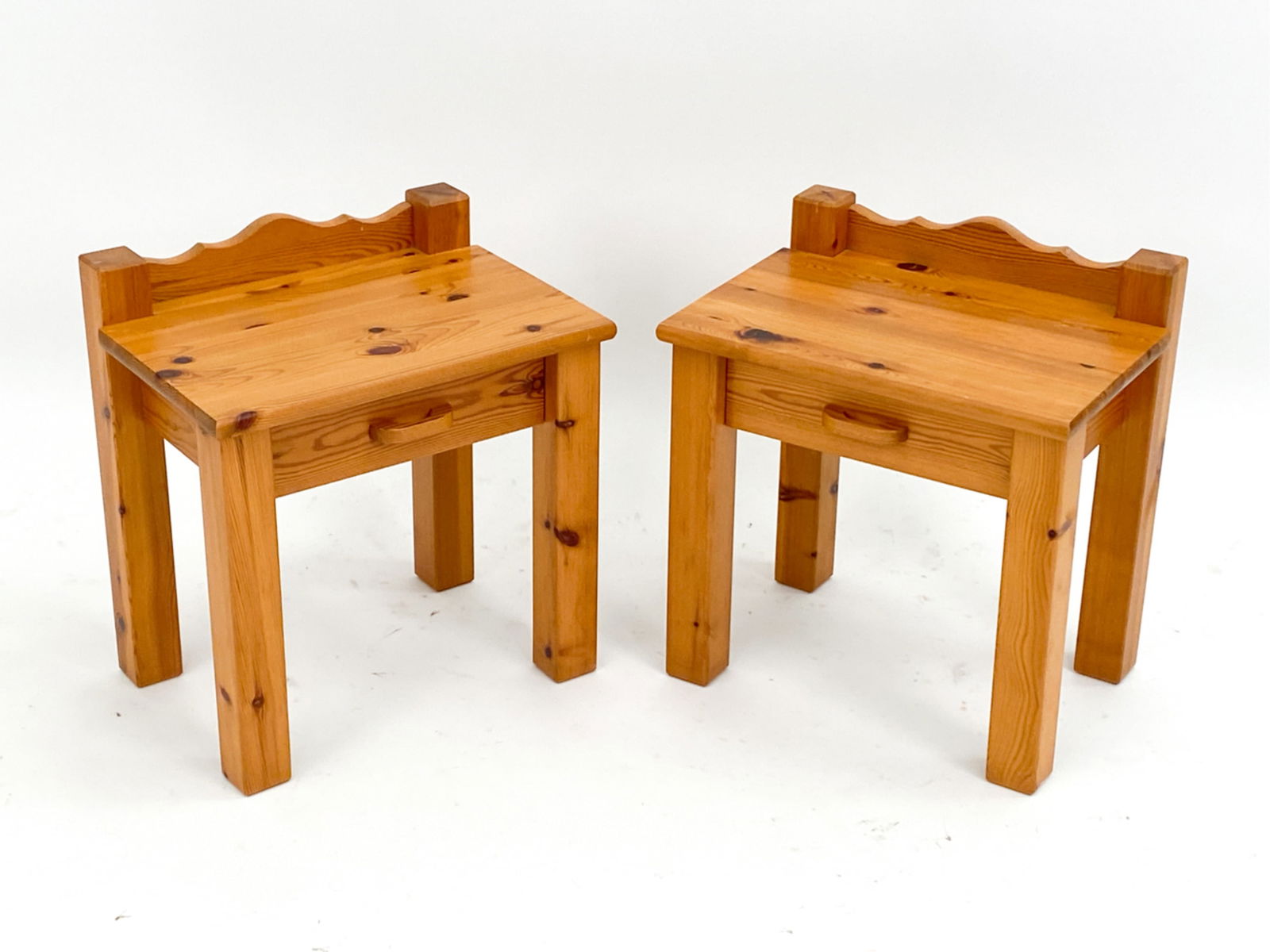 PAIR OF DANISH PINE SIDE TABLES (1 of 10)