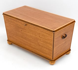 MID-CENTURY DANISH TEAK & ROSEWOOD BLANKET CHEST