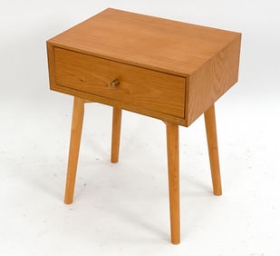 DANISH OAK END SIDE TABLE C. 1980