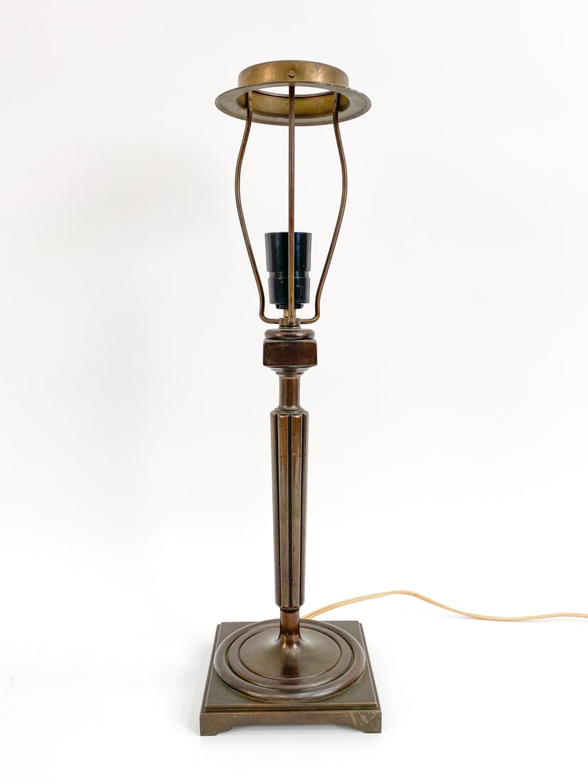 BRONZE ART DECO TABLE LAMP, C. 1940 (1 of 9)