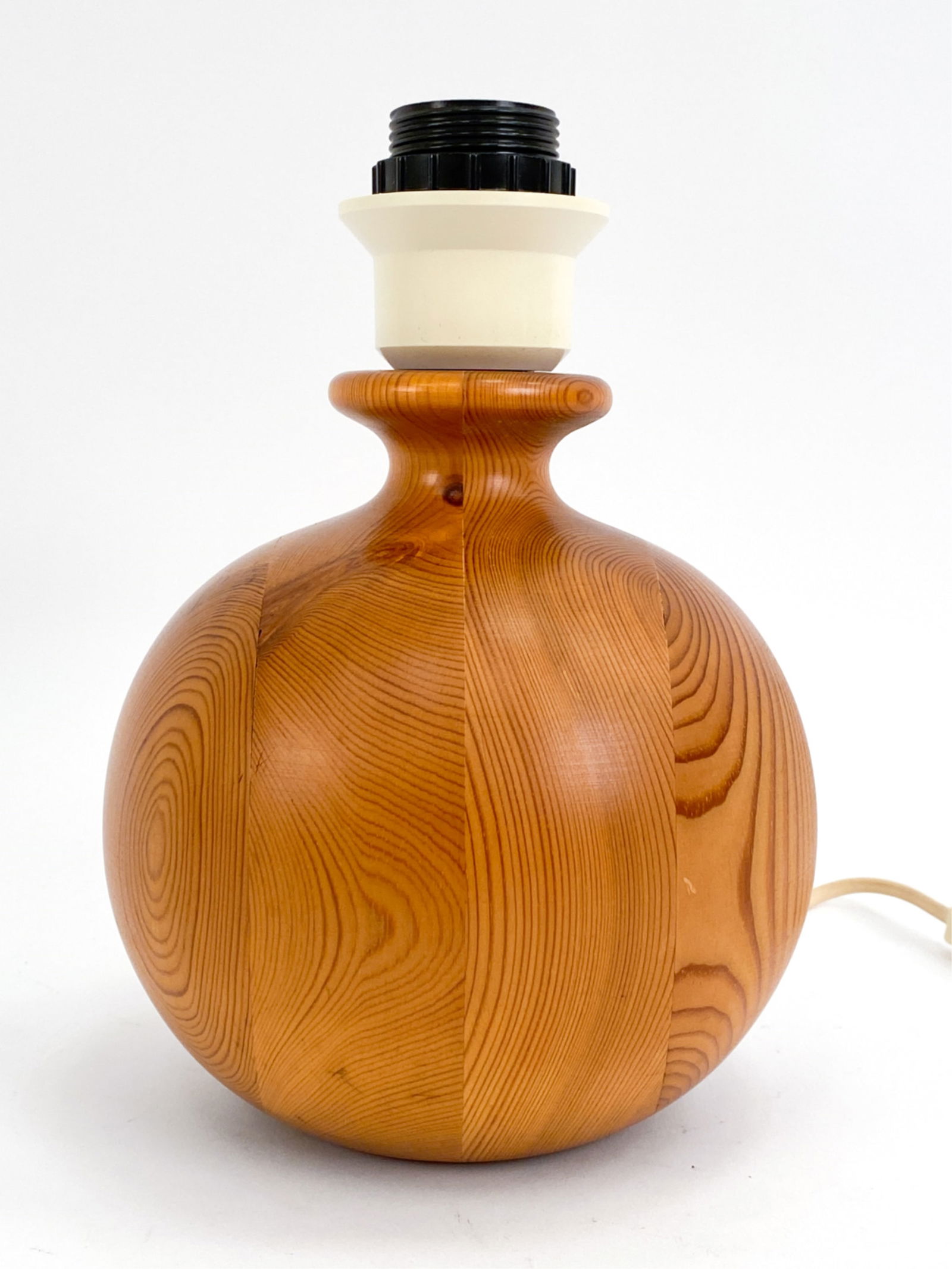 SWEDISH PINE TABLE LAMP, C. 1970 (1 of 8)