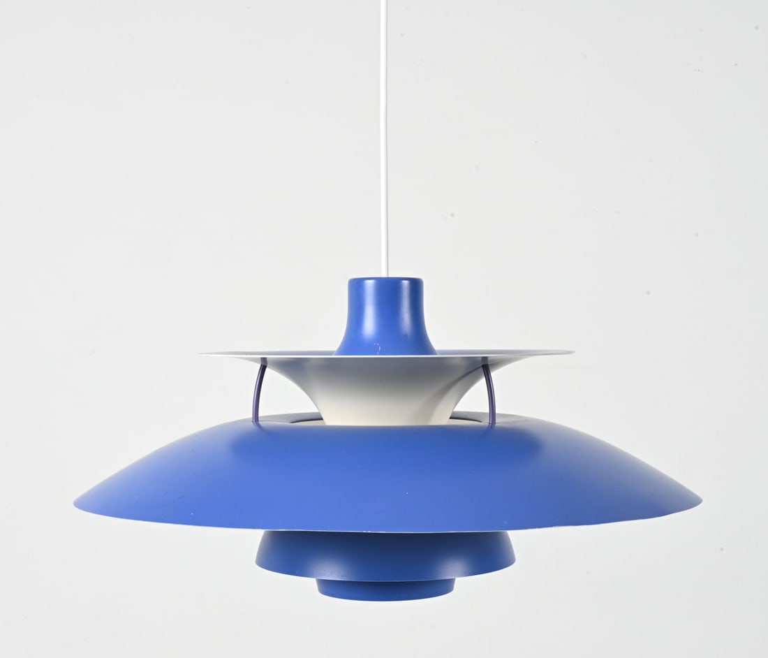 POUL HENNINGSEN FOR LOUIS POULSEN PH5 PENDANT: For Louis Poulsen. Hanging saucer-shaped pendant lamp. Aluminum. Manufacturer's tag on upper portion near bulb. Denmark, circa Mid- to Late 20th Century. Dimensions: H 10.5" x Dia. 20". Condition: Wir