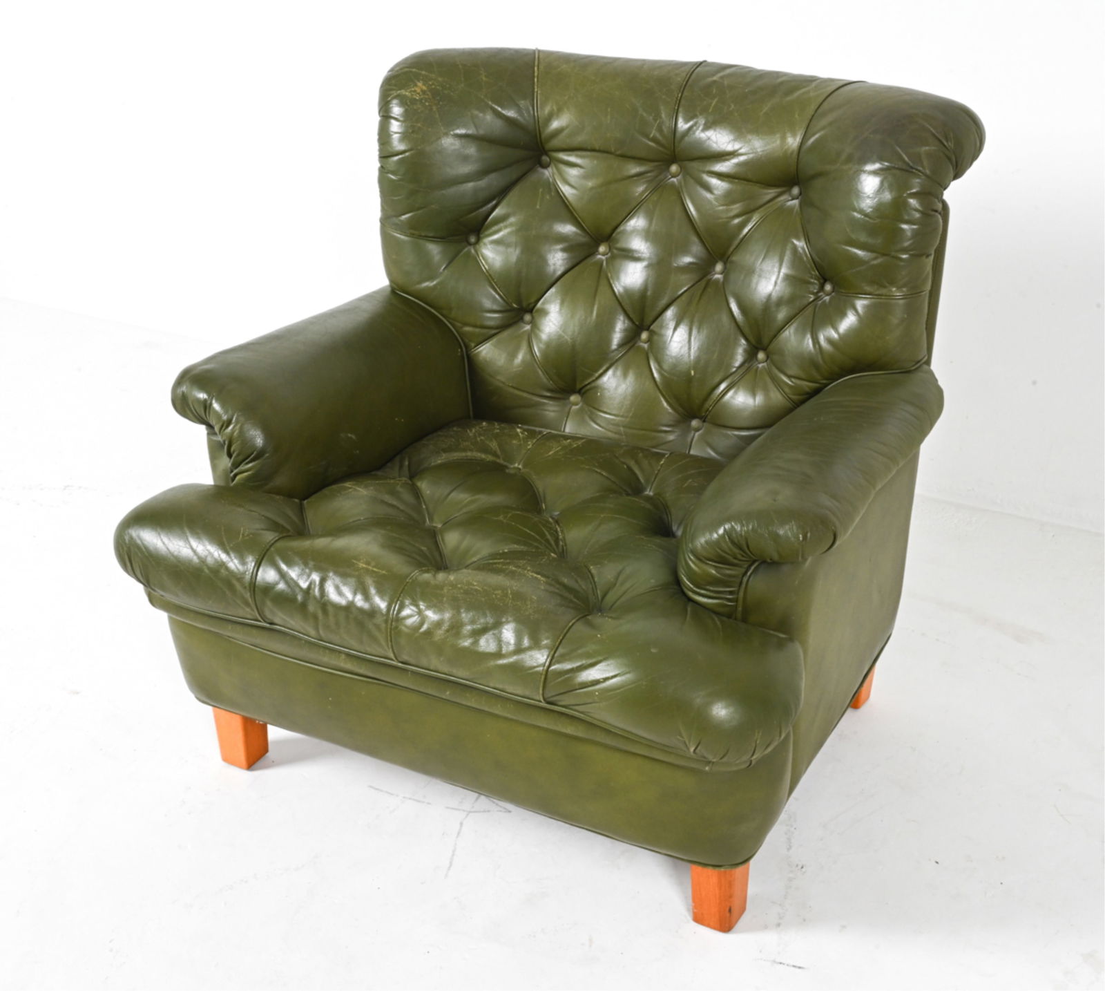 LEATHER CLUB "MEXICO" CHAIR BY ARNE NORELL C.1970S (1 of 14)
