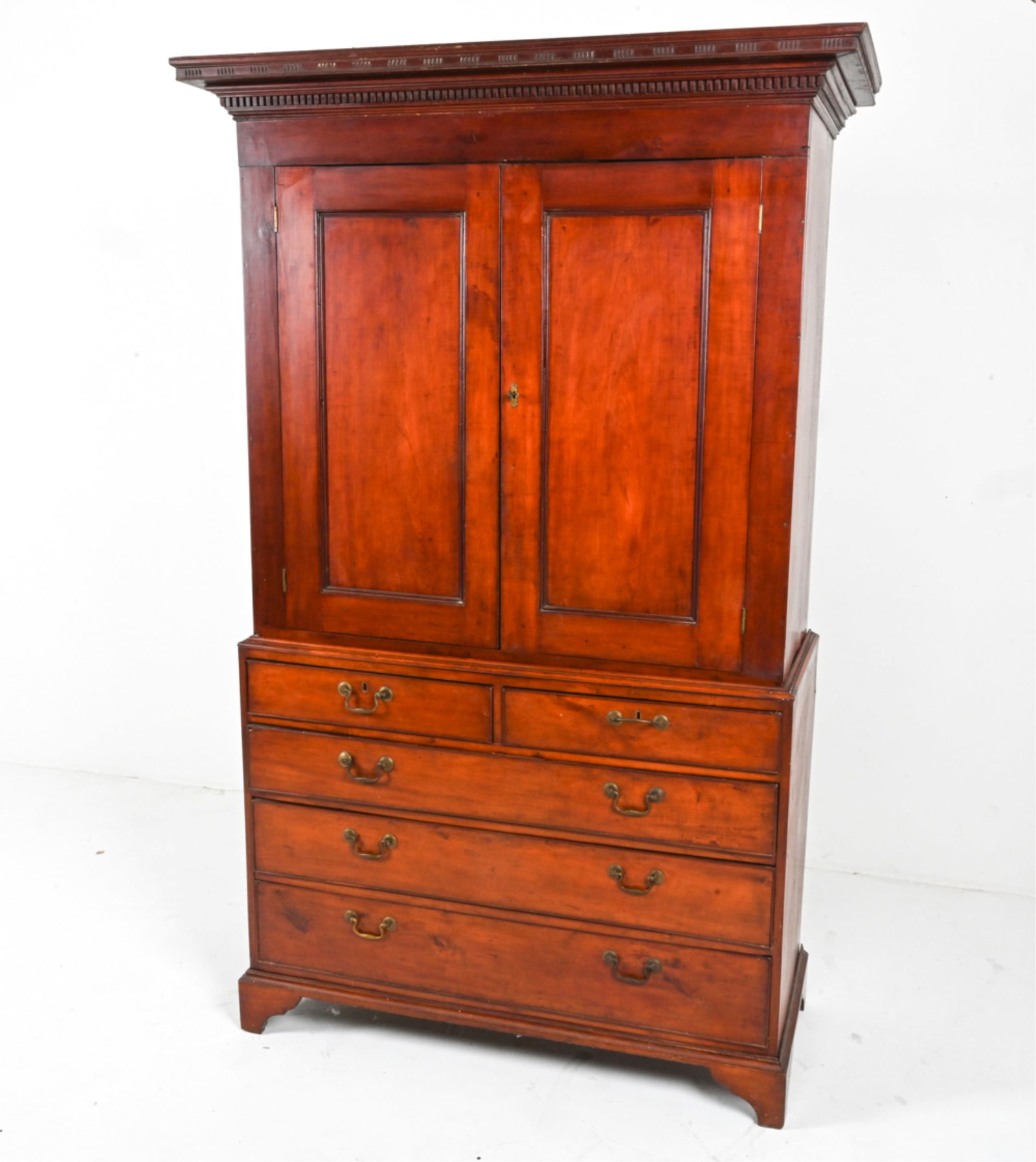 LINEN PRESS CABINET ON CHEST 18TH/19TH C. (1 of 20)