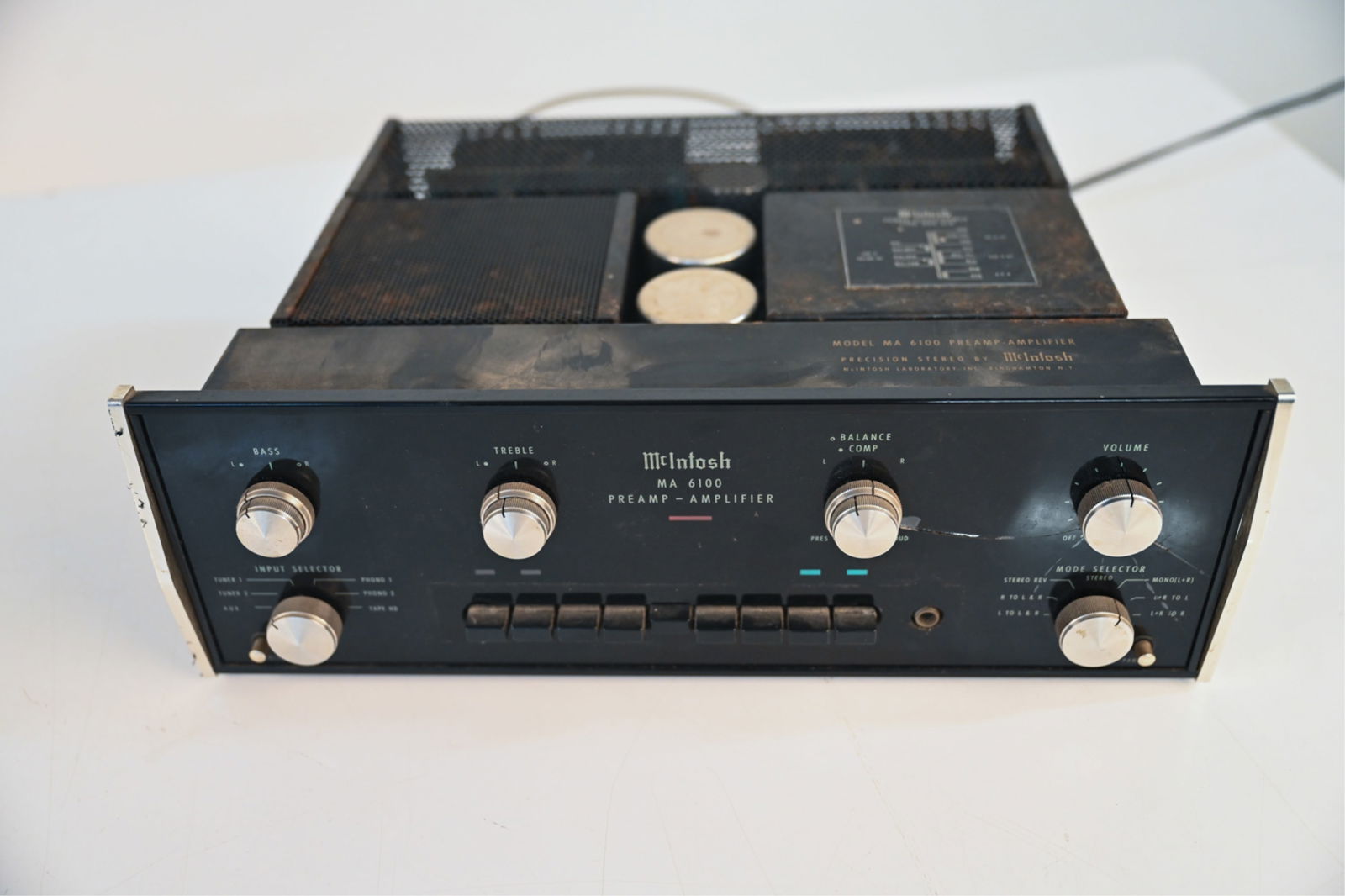 MCINTOSH STEREO AMPLIFIER MODEL MA 6100 (1 of 17)