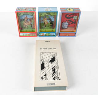 TINTIN MUSIC BOXES AND MINI BOOKS: Includes: (3) Music Boxes, made in Japan. Together with 'Tintin En Noir Et Blanc', box set of (9) miniature Tintin books. By Casterman, produced in France by Herge. All in original packaging. Circa 19