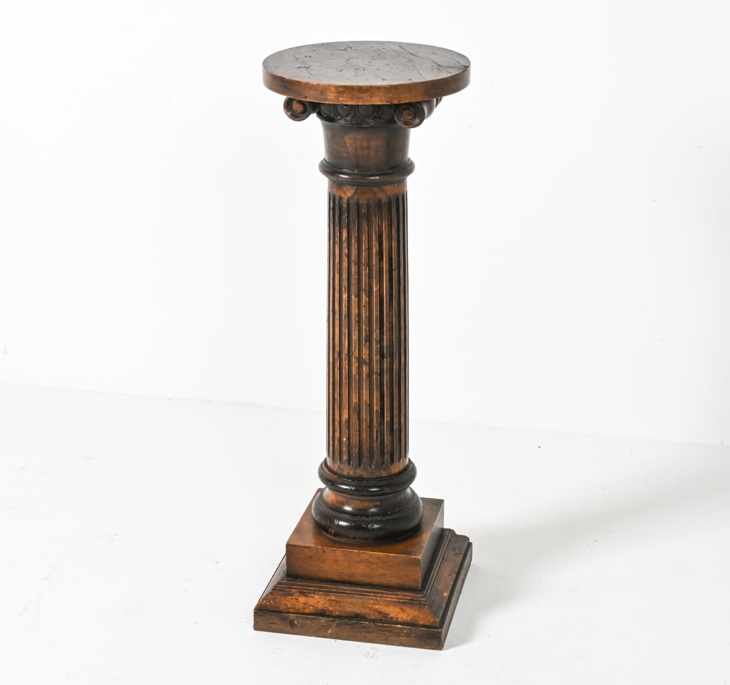 ANTIQUE CARVED WOODEN COLUMN PEDESTAL OR STAND (1 of 14)