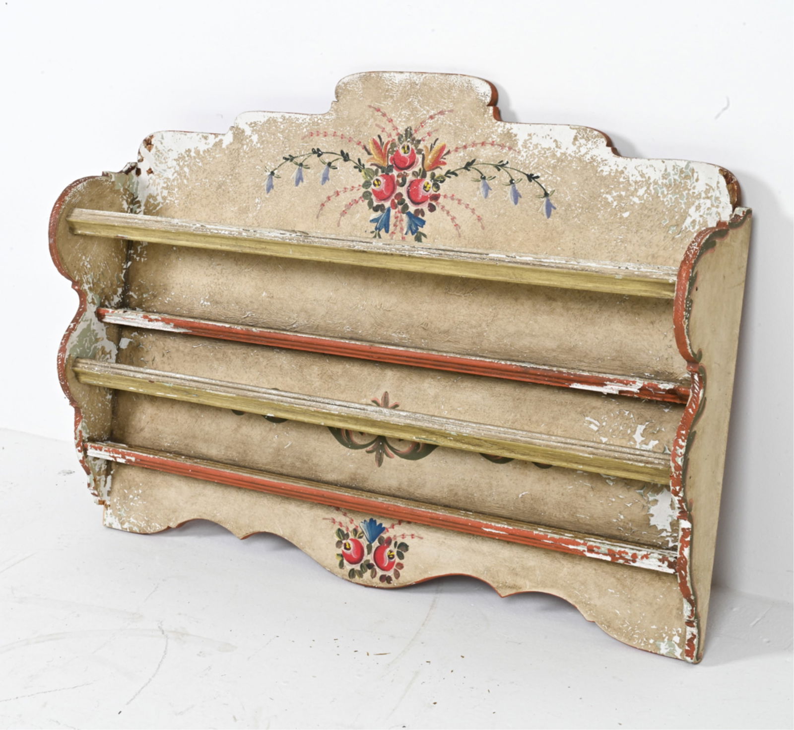 PAINT DECORATED WALL SHELF (1 of 16)