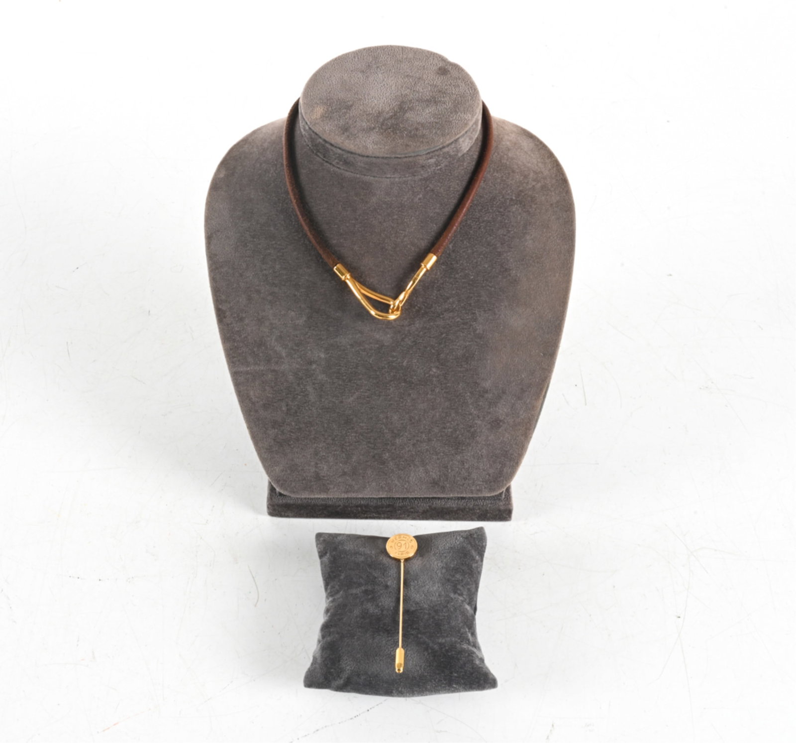 HERMES JUMBO HOOK BRACELET & CLOU STICK PIN (1 of 10)