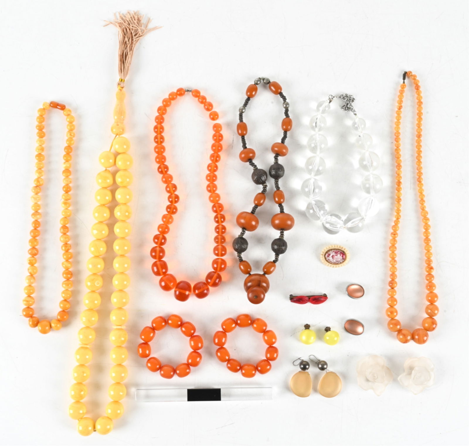 RETRO RESIN, ACRYLIC, & GLASS JEWELRY GROUPING (1 of 10)