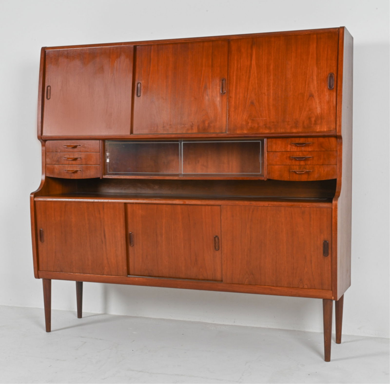 DANISH MID-CENTURY TEAK SIDEBOARD BAR CABINET1960S (1 of 18)