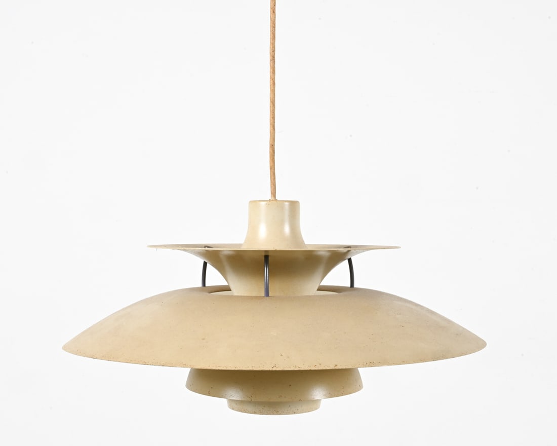 SPACE AGE PH5 PENDANT LAMP BY POUL HENNINGSEN (1 of 13)
