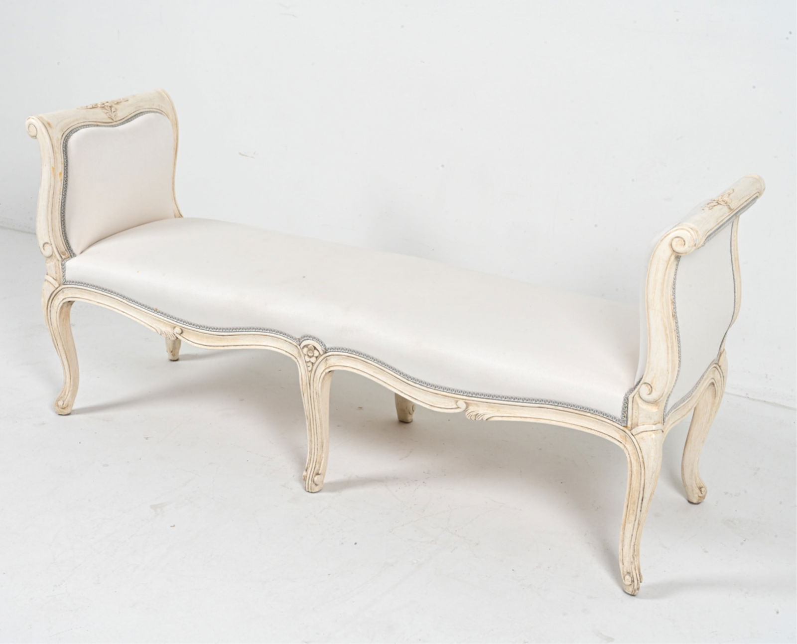 FRENCH STYLE UPHOLSTERED BENCH (1 of 16)