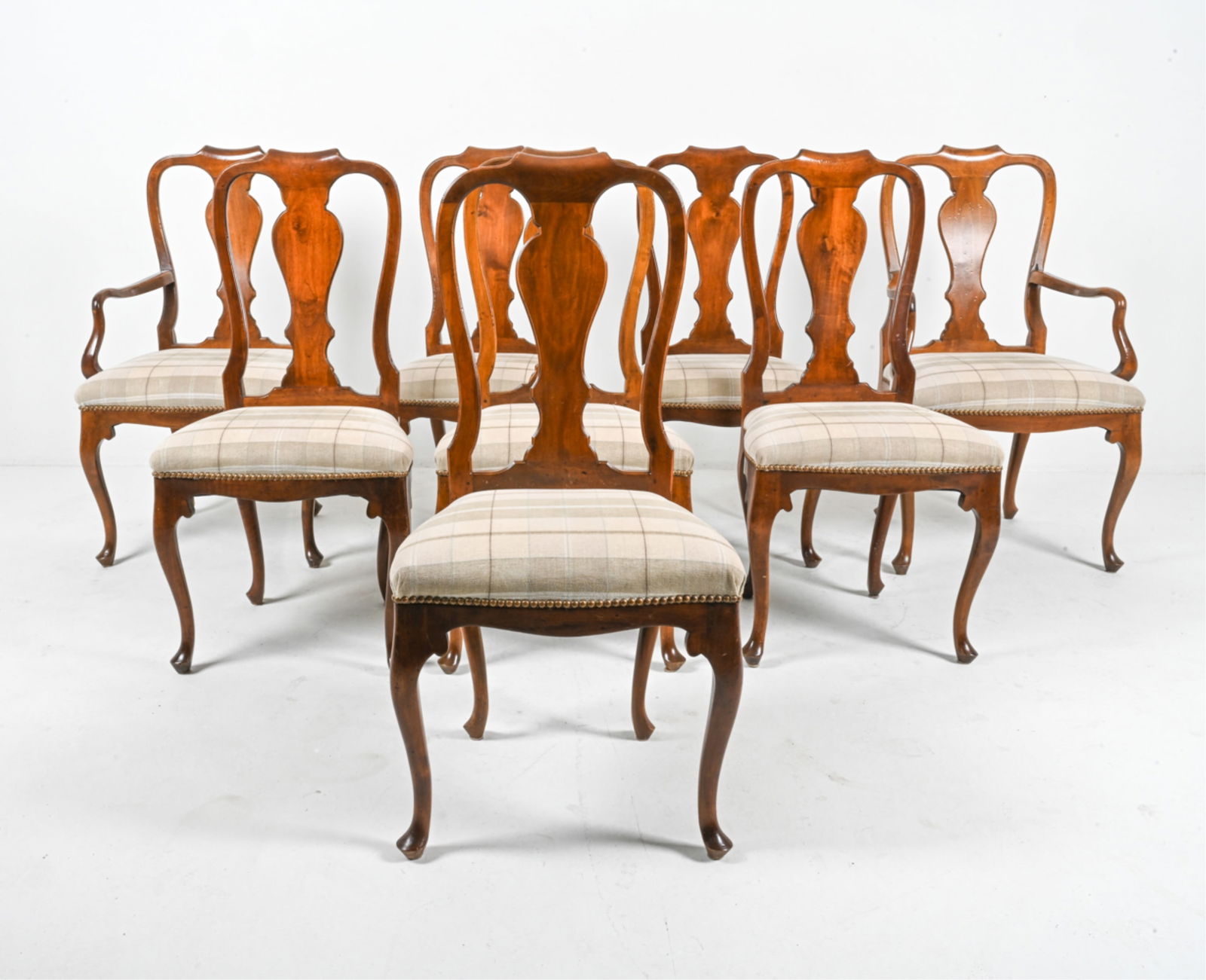 (8) QUEEN ANNE STYLE MAHOGANY DINING CHAIRS (1 of 12)