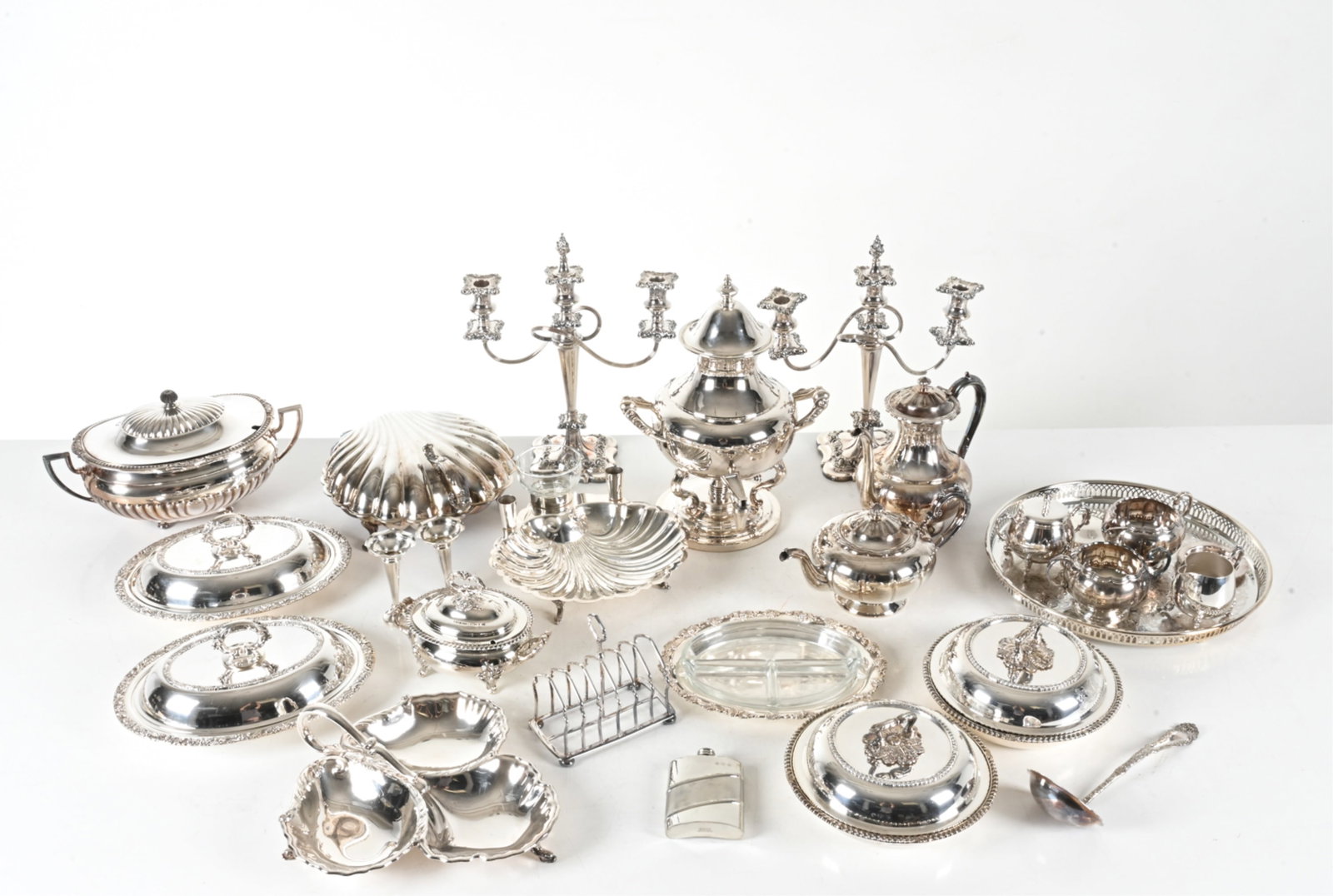 LARGE GROUPING OF SILVERPLATE (1 of 1)