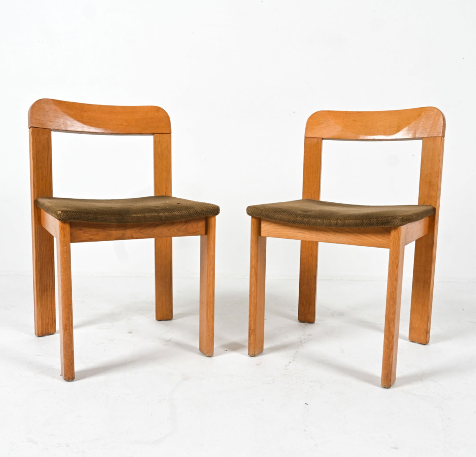 (2) MID-CENTURY OAK SIDE CHAIRS (1 of 13)