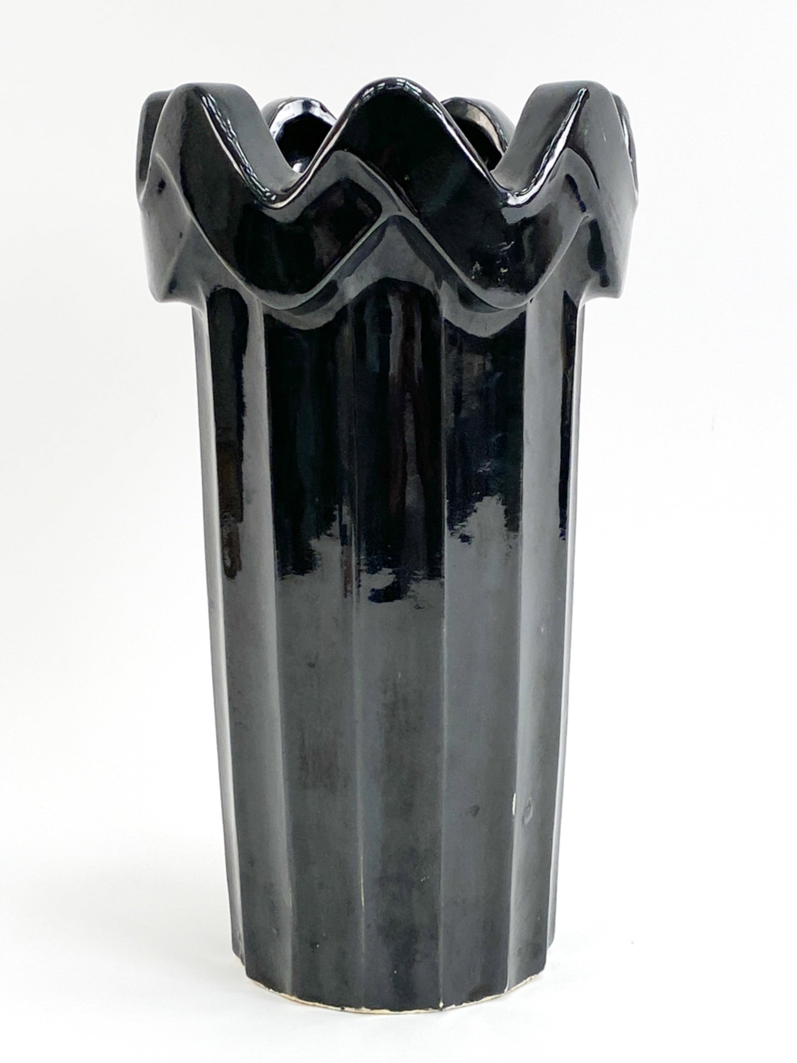 MCCOY POTTERY VASE (1 of 9)