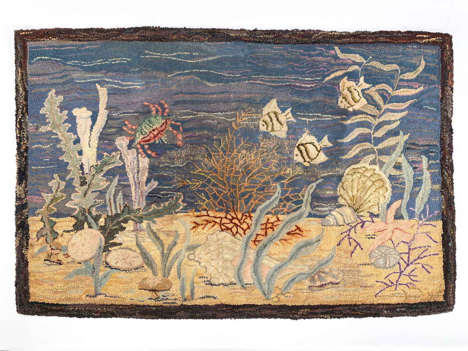 MID-CENTURY SEALIFE HOOKED RUG (1 of 7)