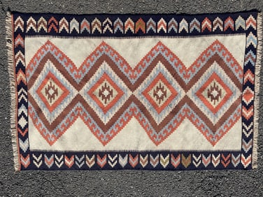 HAND-KNOTTED TURKISH KILIM RUG
