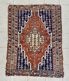 MAZLAGAN WOOL RUG