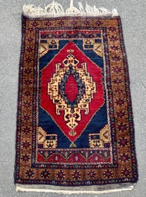 VINTAGE TURKISH WOOL RUG