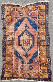 DISTRESSED ANATOLYAN RUG