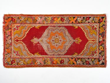 VINTAGE TURKISH RUG