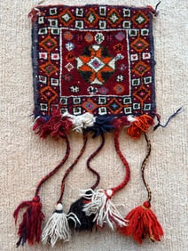 VINTAGE WOOL HAND BAG