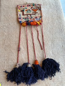 VINTAGE WOOL HAND BAG