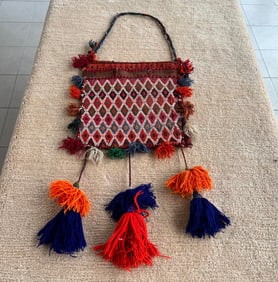 VINTAGE WOOL HAND BAG