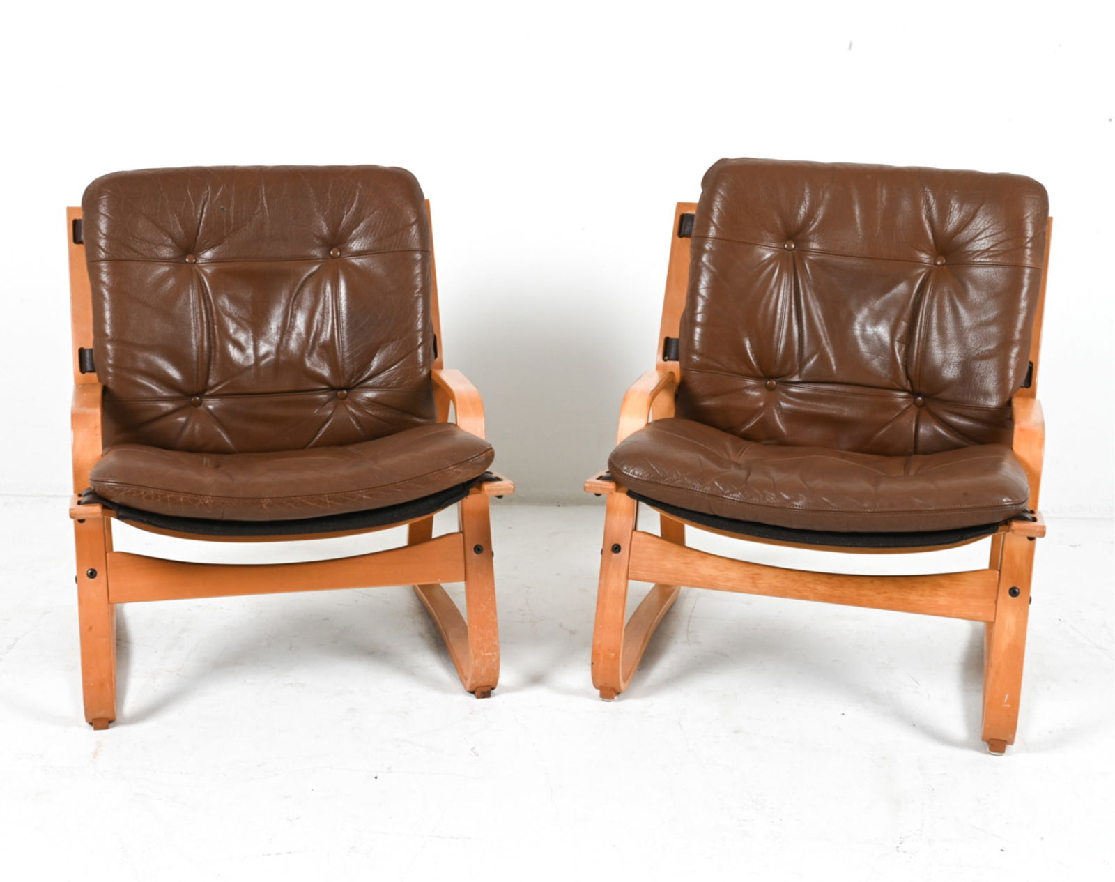 (2) BEECH AND LEATHER CHAIRS BY GISKE CARLSEN (1 of 14)