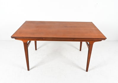 TEAK EXPANDING DINING TABLE BY KNUD NIELSEN