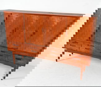 MID-CENTURY DANISH TEAK SIDEBOARD, C.1960'S