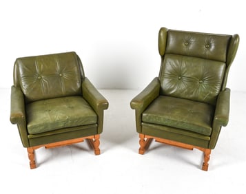 (2) OAK AND LEATHER LOUNGE CHAIRS BY SVEND SKIPPER