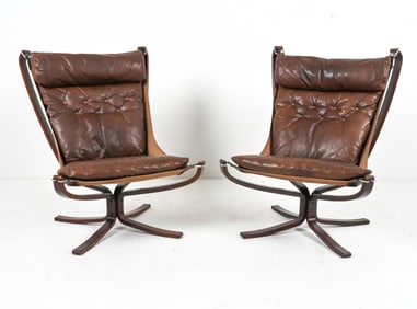 (2) 'FALCON' LEATHER CHAIRS BY SIGURD RESSELL