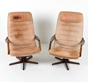 (2) DANISH SWIVEL LEATHER LOUNGE CHAIRS FOR BERG