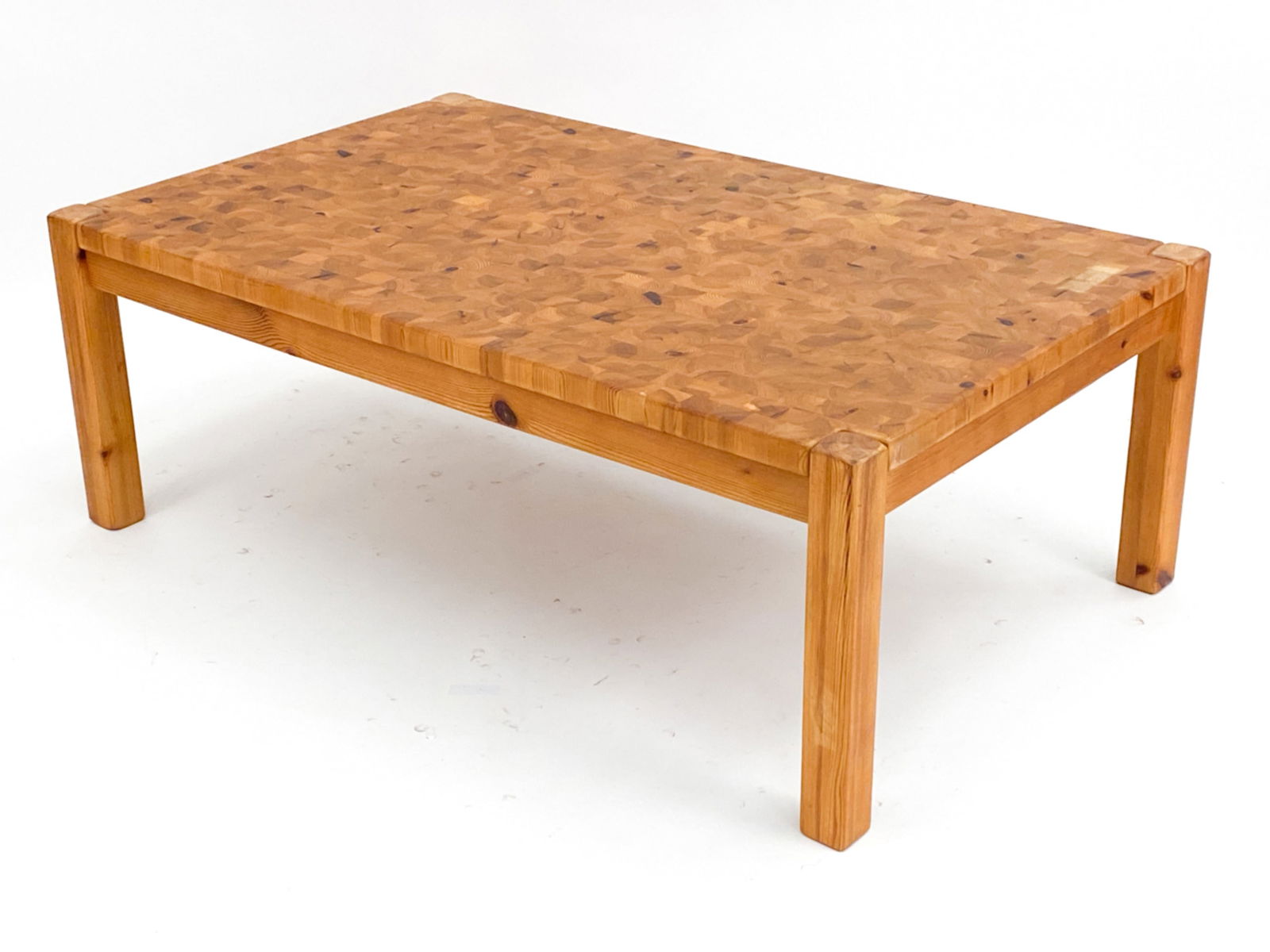 TRANEKAER STYLE PINE BUTCHER BLOCK COFFEE TABLE (1 of 14)