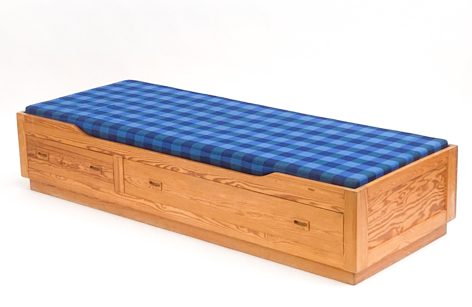 BORGE MOGENSEN STYLE PINE DAYBED, C. 1970'S (1 of 16)