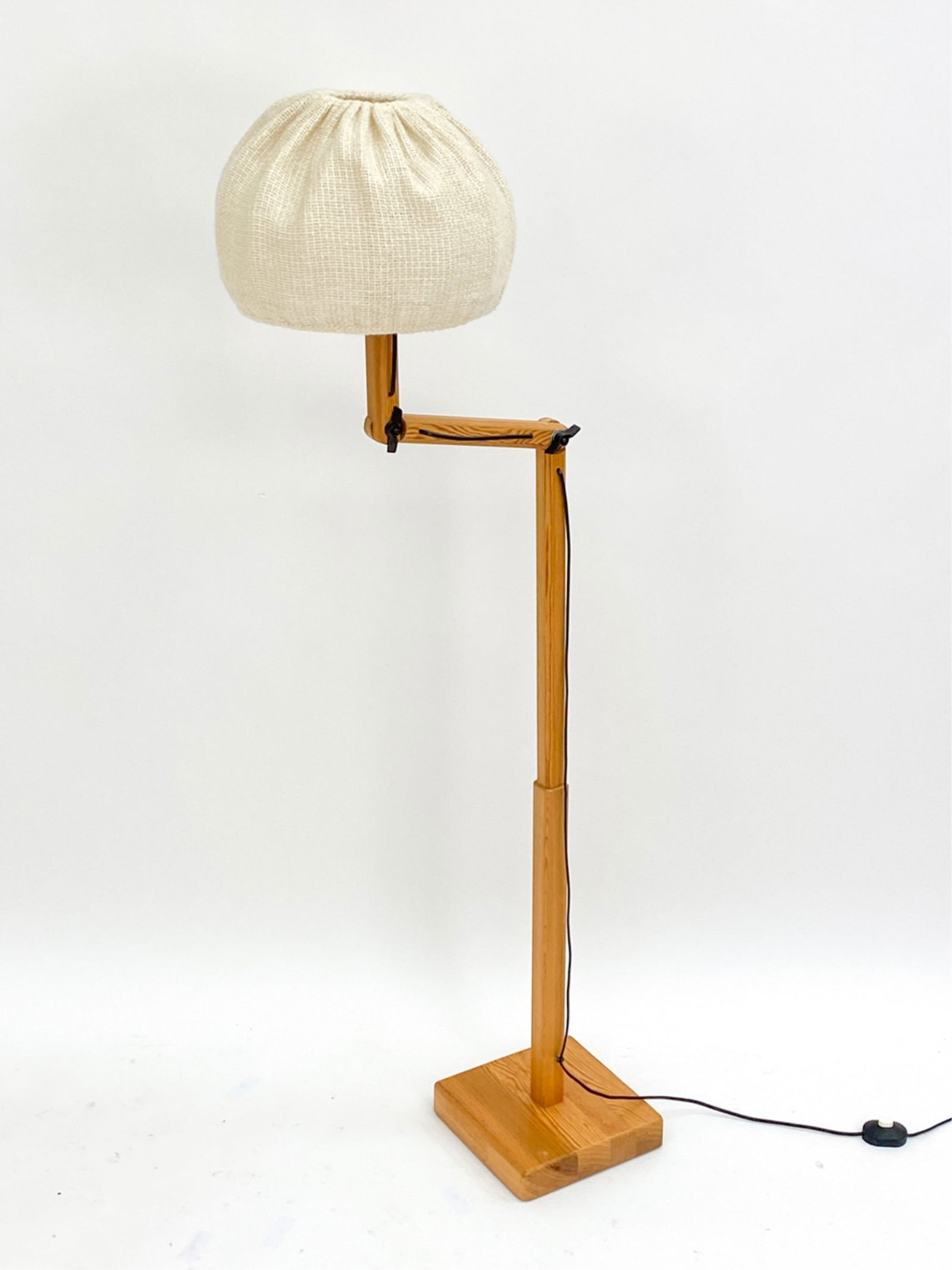 SWEDISH PINE ARTICULATING FLOOR LAMP, C. 1970'S (1 of 8)