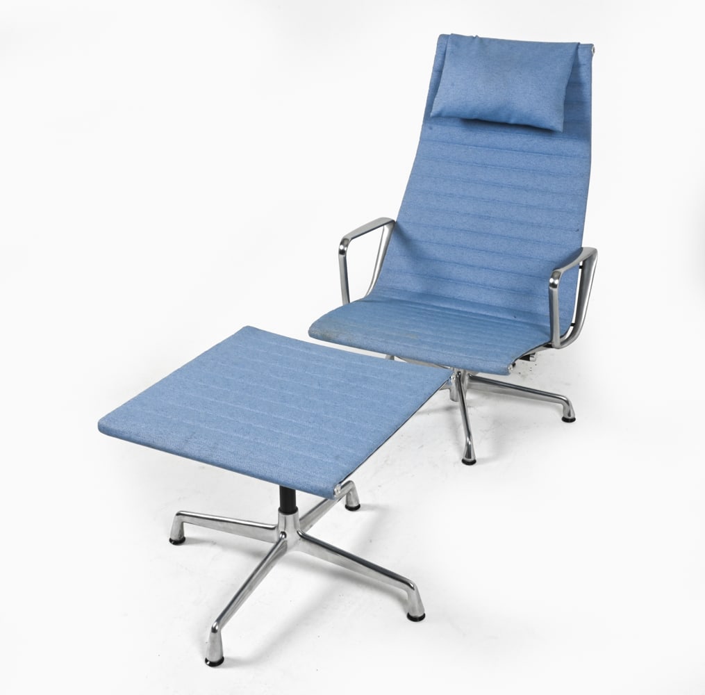HERMAN MILLER EAMES MODEL EA 124 CHAIR & OTTOMAN (1 of 15)
