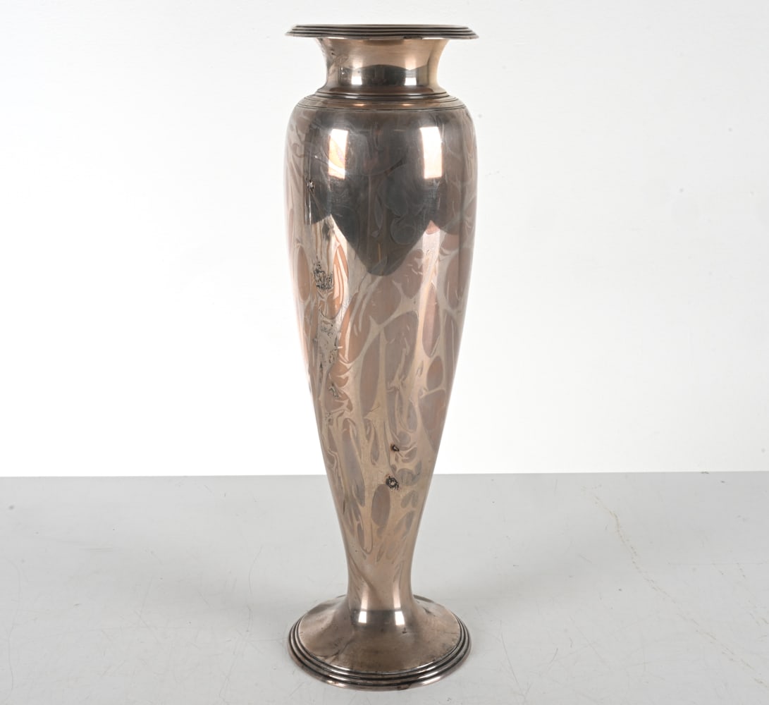 TIFFANY & CO. MAKERS STERLING SILVER VASE (1 of 13)