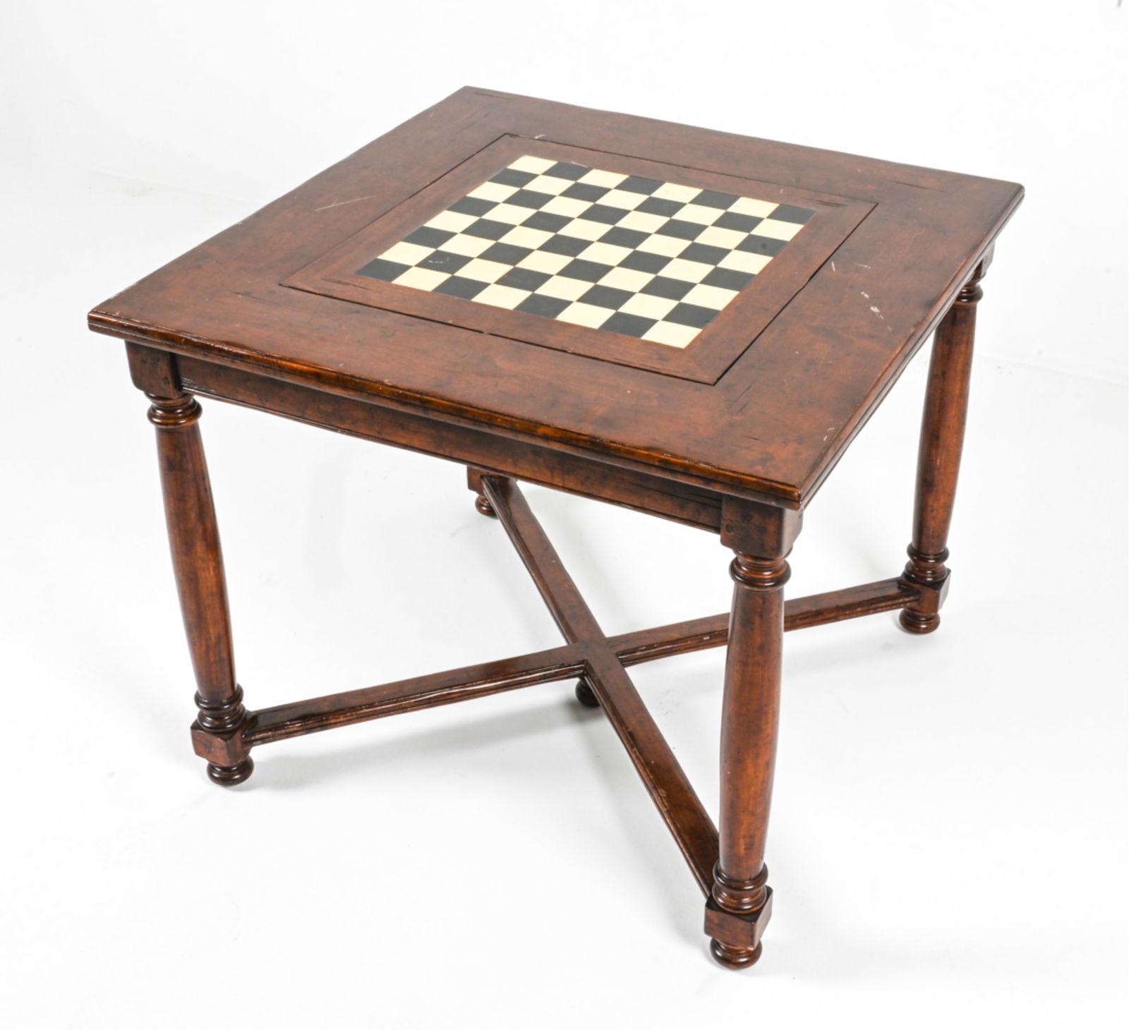 MAHOGANY FLIP-TOP GAMEBOARD CHESS TABLE (1 of 18)